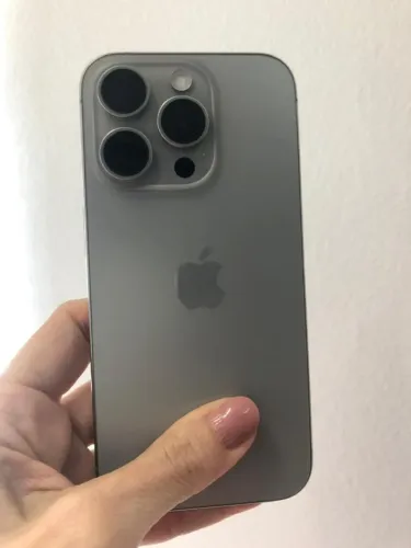 IPhone 15 Pro 128GB Natural Seminovo - Retire em loja física na Savassi 