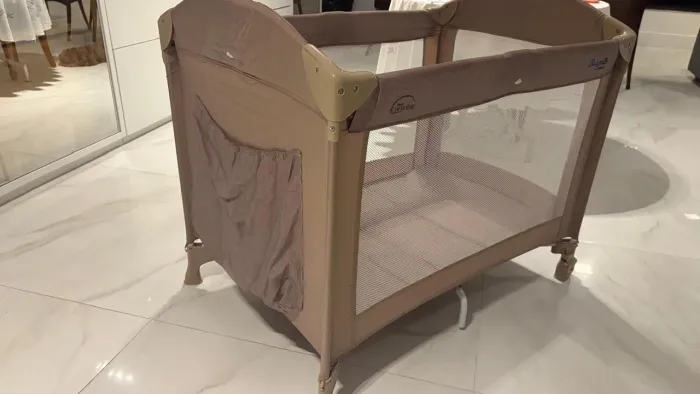 Berço dobrável Burigotto usado