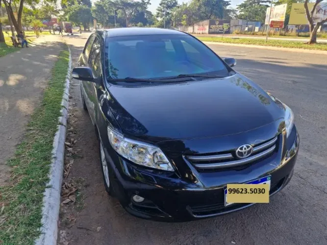 Toyota Corolla Altis 2.0 Flex 16V Aut. 2011