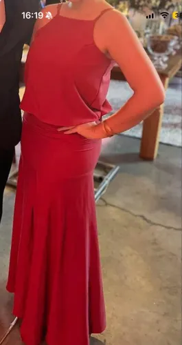 Vendo vestido de festa