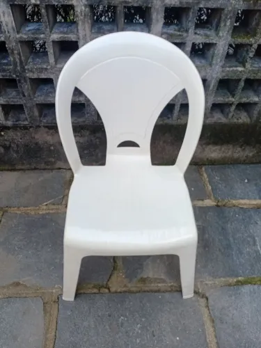 cadeira de plástico