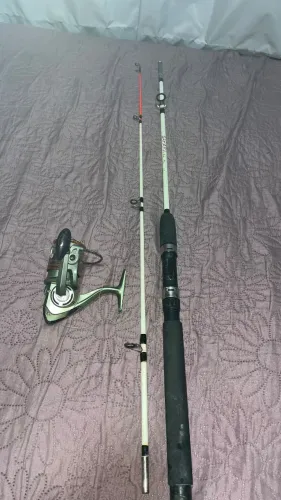 Vendo Vara Pesca Sahara Verão 1,65 Mts 12-25 Libras 2 Pts + Molinete/ Linha multifilamento