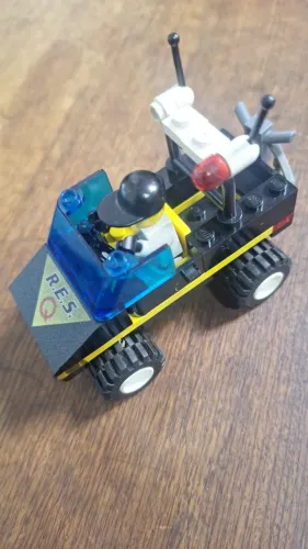 6431 LEGO Res-Q Road Rescue