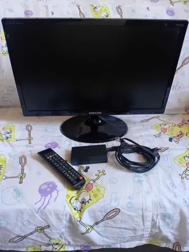 Vendo TV Samsung 22 Funcionando Perfeitamente 