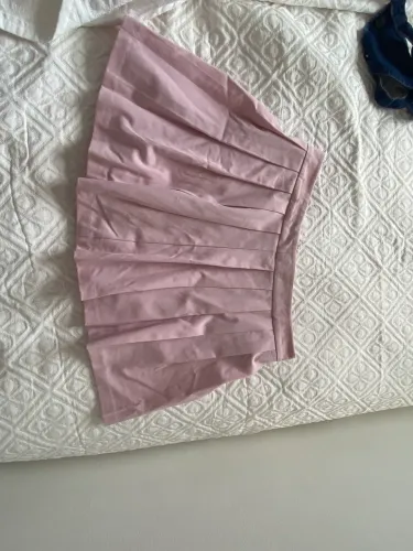 Short saia de pregas