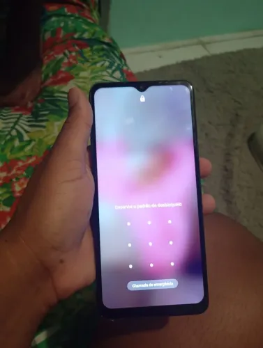 Vende-se esse celular