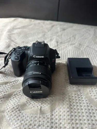 CANON SL3 + CASE