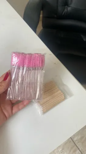 Materiais para design de sobrancelha 