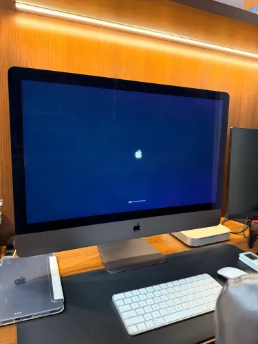 iMac Pro 27? 5K (Late 2017) | Xeon 8-Core | 32 GB RAM | Radeon Pro Vega 56 | SSD 1 TB