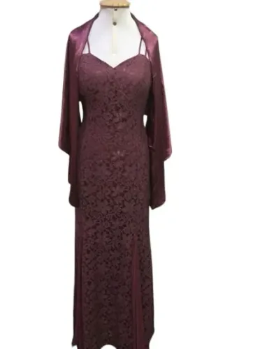 Vestido De Festa Arrazo Fashion Cor Vinho Renda Com Crepe PP/36