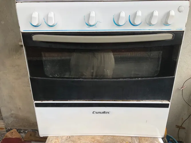 Vendo fogão 6 bocas