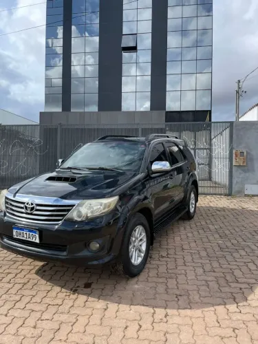 Toyota Hilux SW4 SRV D4-d 4X4 3.0 TDI Dies. AUT 2012