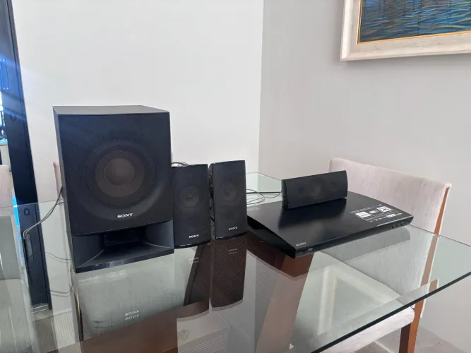 Home Theater Sony Blu-ray 3D Full HD + Subwoofer