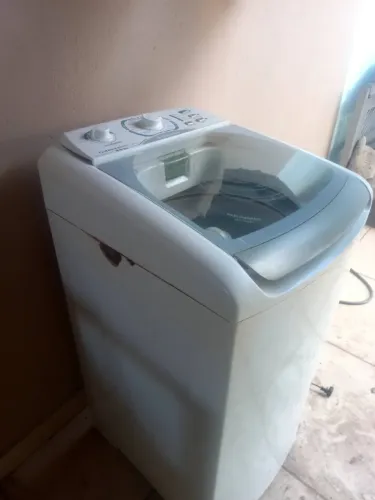 Máquina de lavar roupas 