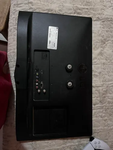 TV e Monitor de 23,6 polegadas