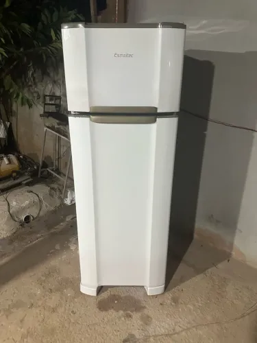 Geladeira esmaltec 400 litros degelo seco
