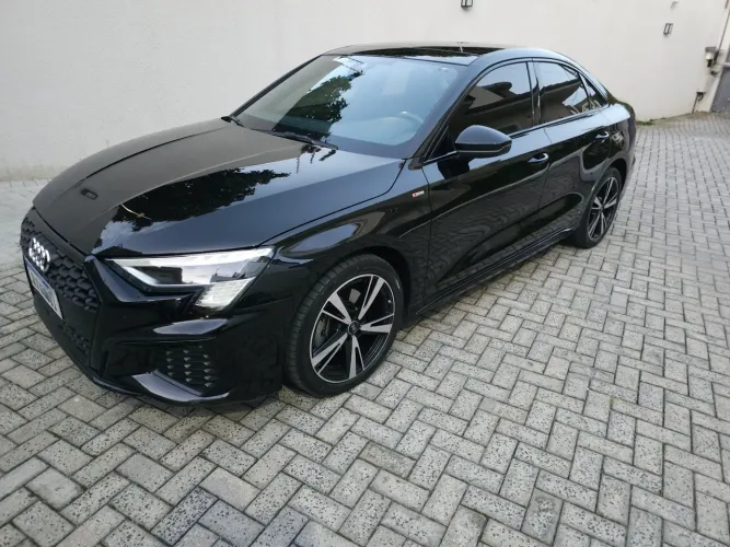 Audi A3 Sed. Perform. Black 2.0 TFSI S-tronic 2023