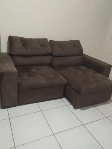 Sofá retrátil em ótimo estado