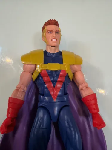 MARVEL LEGENDS FABIAN CORTEZ