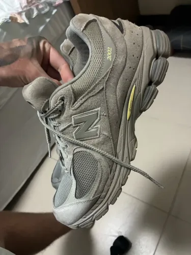 Tenis New Balance NB 2002R N 42