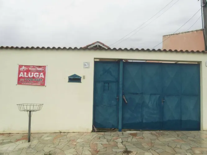 Casa com 2 dormitórios para alugar, 40 m² por R$ 1.200,00/mês - Vila Municipal II - Guarat