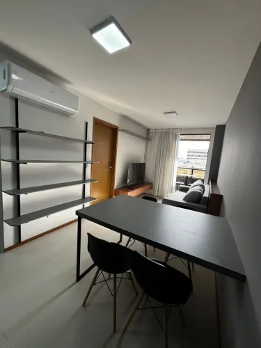 Lindo quarto e sala no coração da ponta verde