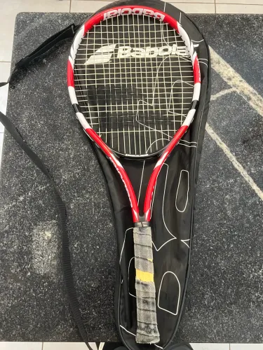 Raquete de tênis babolat com capa