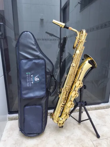 Sax Barítono Harmonics Mib c/ Lá grave -Laqueado R$9.900 -Aceito trocas - Parcelo 18x