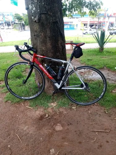 Bicicleta sped caloi Sprint 11 velocidade com câmbio traseiro quebrado 