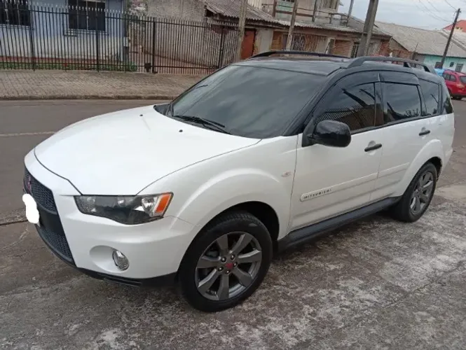 Mitsubishi Outlander 2.0 16V 160cv Aut. 2012