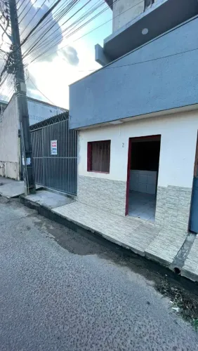 Alugo Ponto comercial em Flores 80m2
