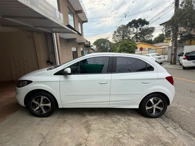 Chevrolet Onix Hatch LTZ 1.4 8V Flex Aut. 4P 2018