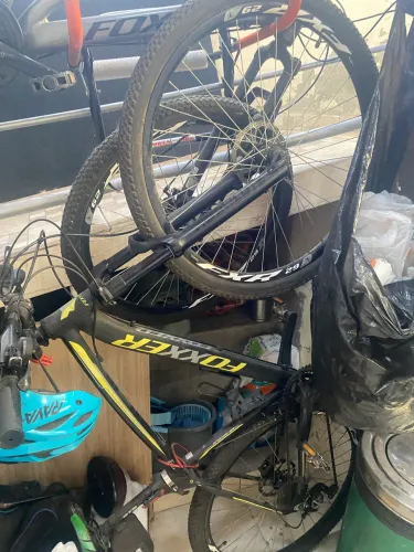 Bicicleta trilha disponível 