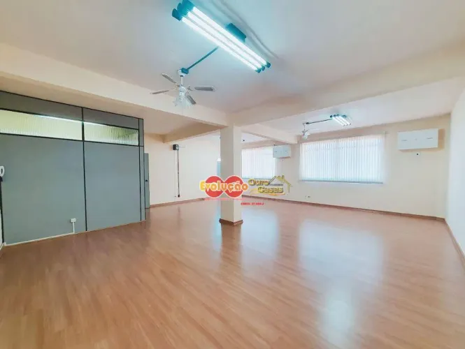 Sala Comercial / Centro