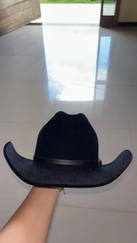 VENDO CHAPÉU