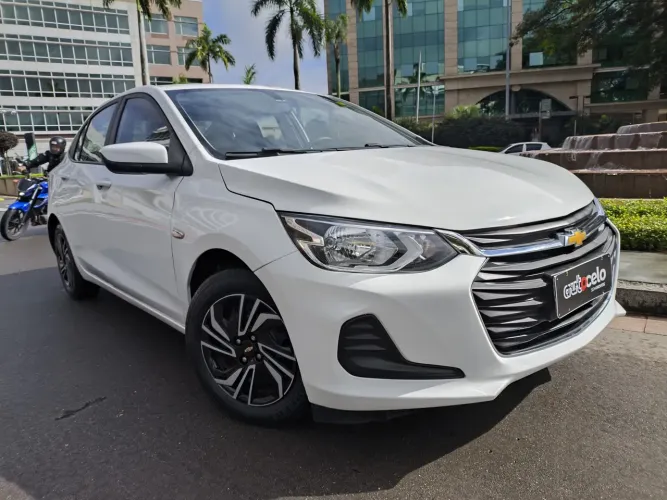 Chevrolet Onix Plus LT 1.0 12V Flex Mec. 4P 2020