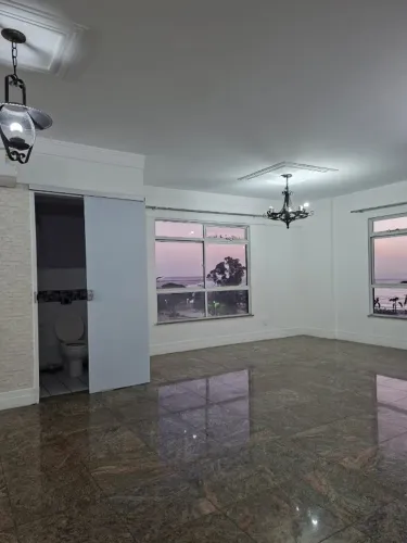 Apartamento frente para o mar