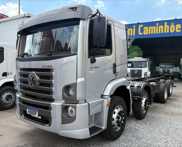 Vw 24280 Prime 8x2 Bitruck Ano 2014 No Chassi De 8 Metros
