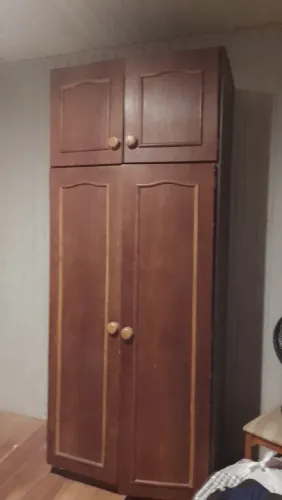Vendo guarda roupa madeira