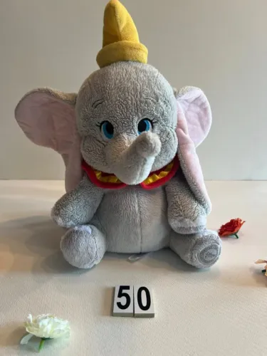 DUMBO ORIGINAL DISNEY STORE 37 CM