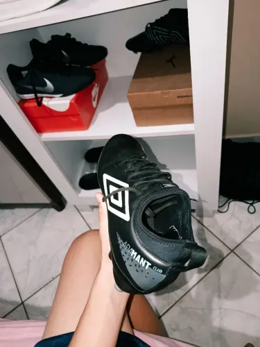 chuteira umbro adamant club tamanho 38