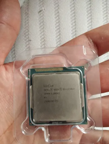Xeon E3 1230v2 em perfeito estado!