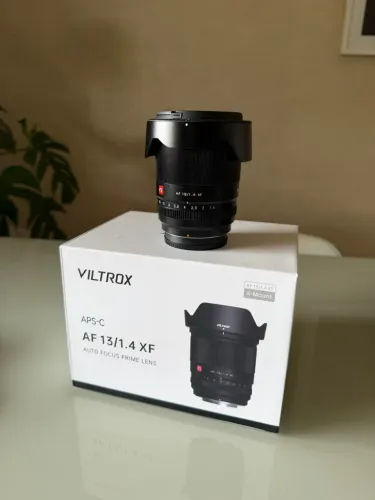 Viltrox AF 13mm f/1.4 XF