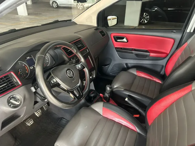 Volkswagen Fox Pepper 1.6 Flex 16V 5P 2017