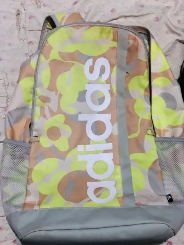 Mochilas originais adidas e nike