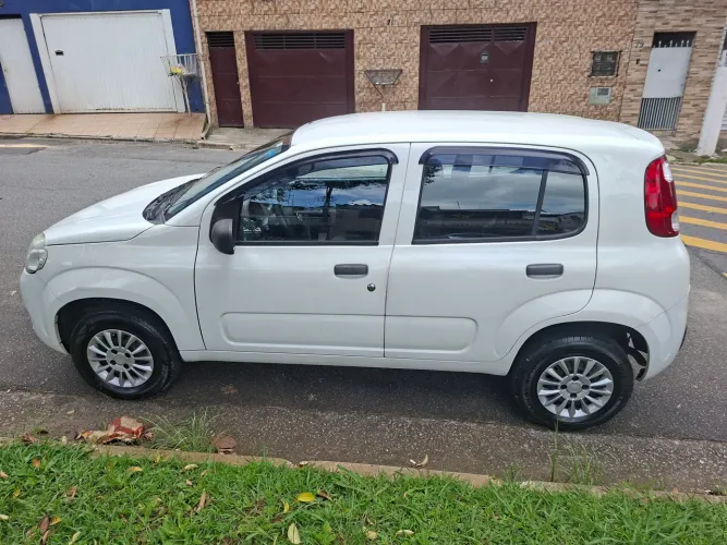 Fiat Uno Vivace/rua 1.0 EVO Fire Flex 8V 5P 2014