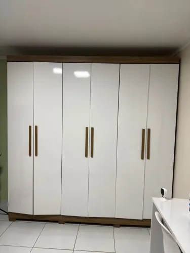 Guarda-Roupa Casal