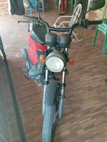 Johnny 50Q Ciclomotor a Gasolina Vermelho
