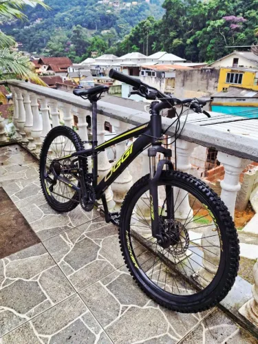 Bicicleta Oggi Aro 24 em excelente estado