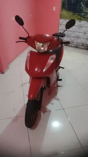 VENDO MOTO BIZ 100